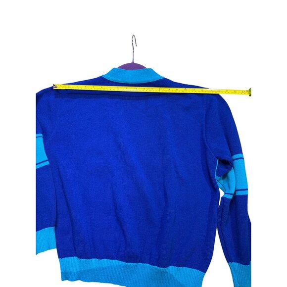 Vintage Disney Store Cast Member Cardigan Sweater Blue Stripes Embroidered Crest - Picture 11 of 16